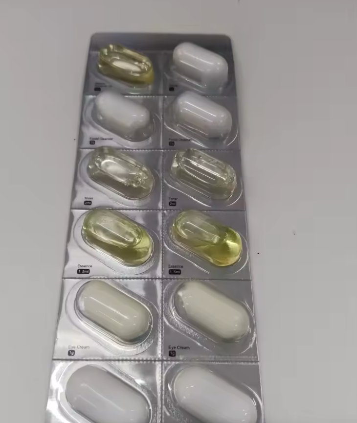 Travel Capsules Skin Care Set